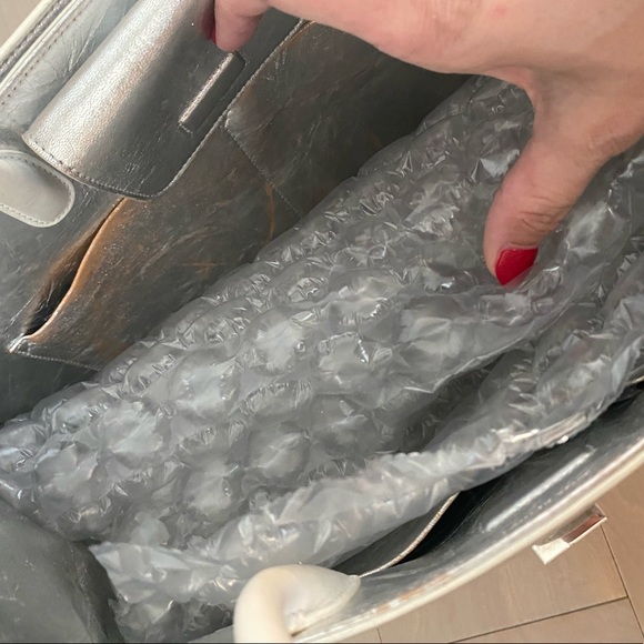 Price drop!!! Authentic Diorever metallic silver bag Large - Picture 4 of 7